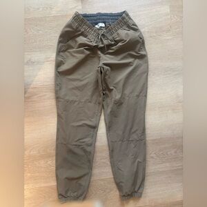 Women’s Mountain Equipment Coop Hiking Outdoor Joggers Size: M